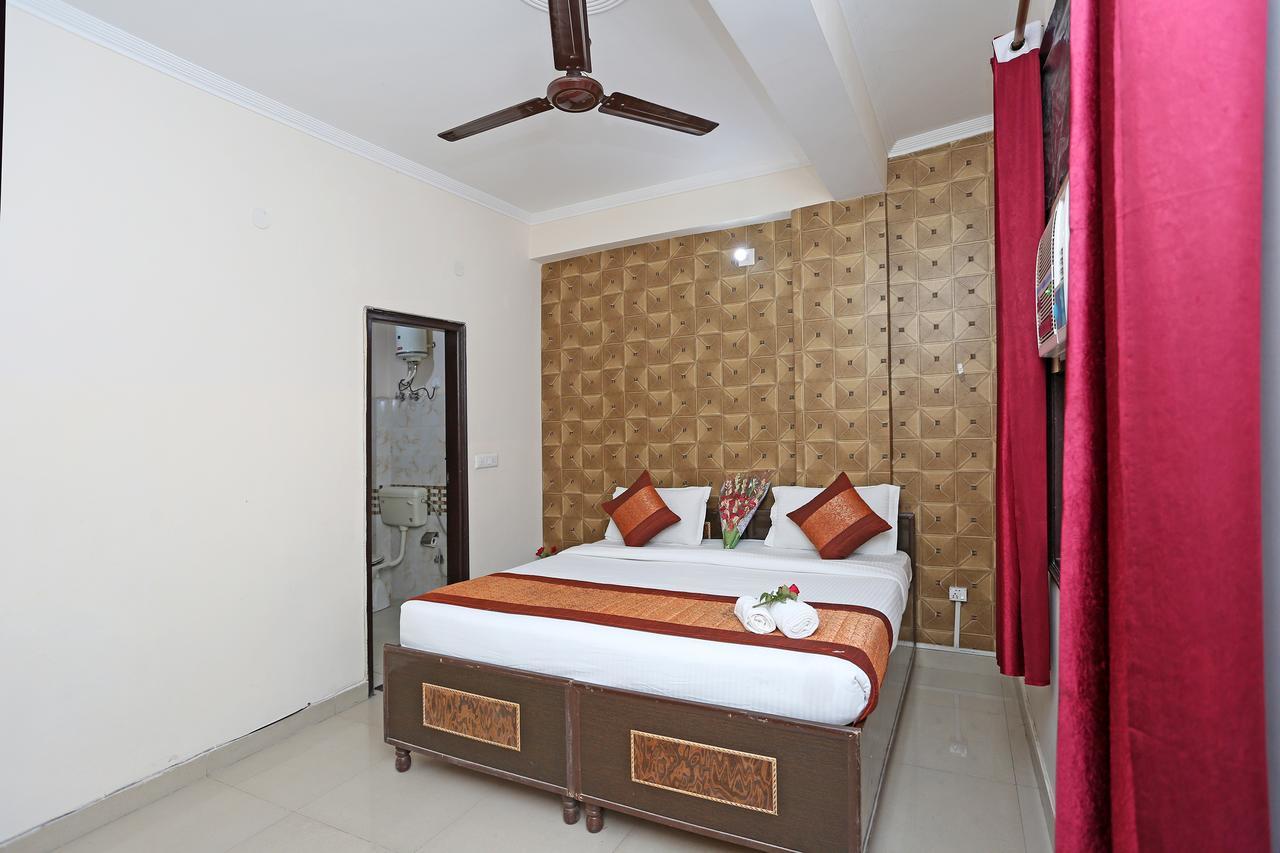 Hotel Avalon New Delhi Exteriör bild
