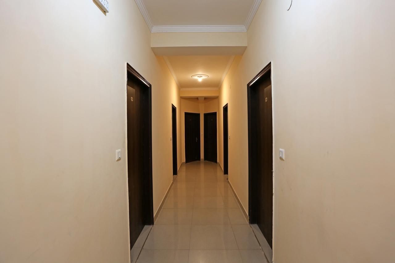 Hotel Avalon New Delhi Exteriör bild
