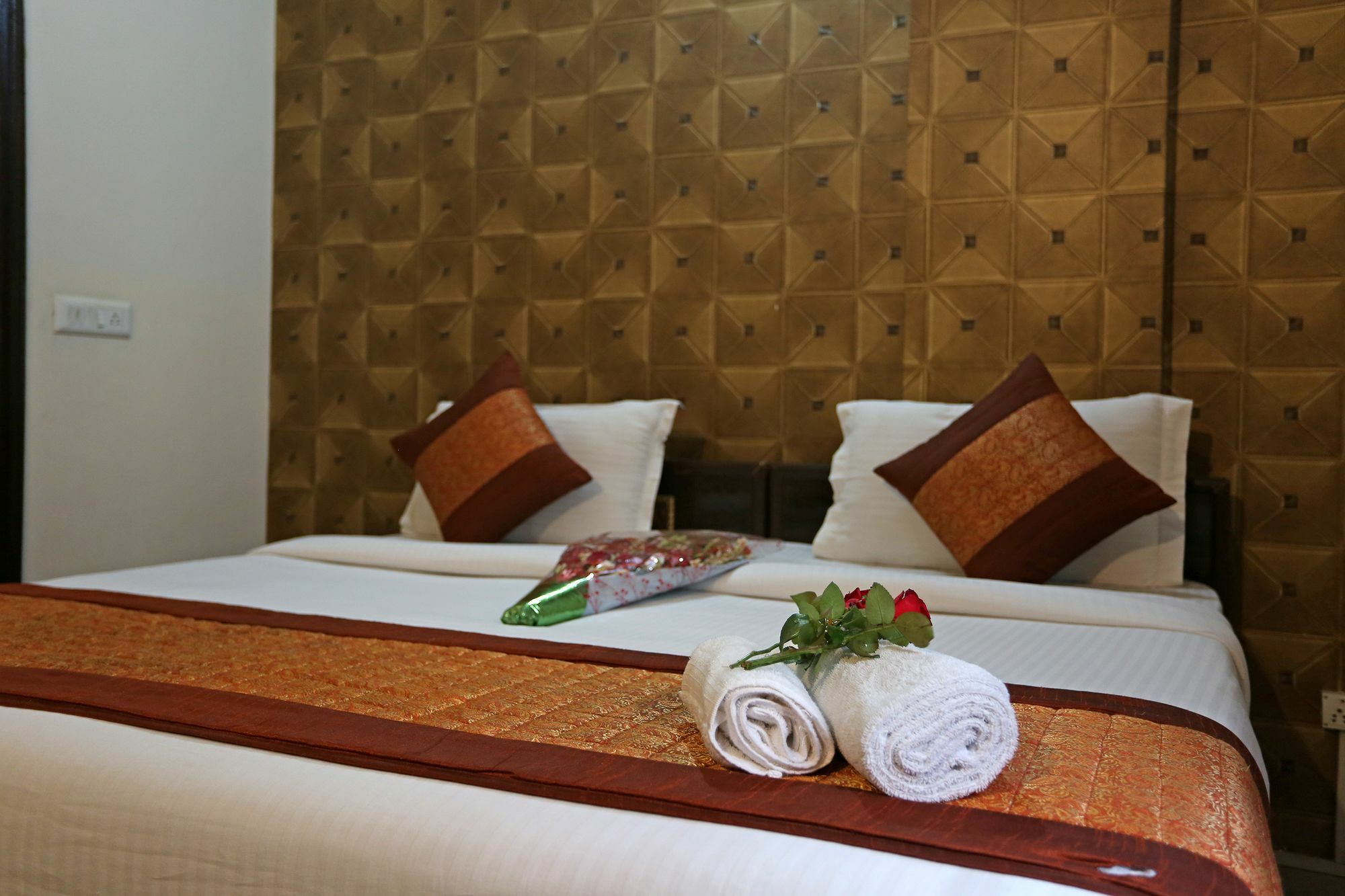 Hotel Avalon New Delhi Exteriör bild